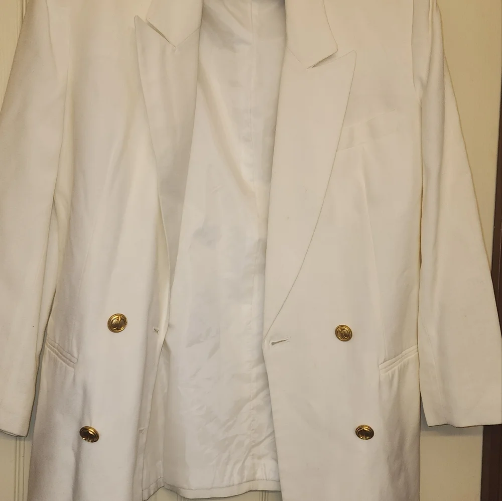 Christian dior jacket-size 6, off white color